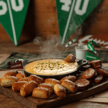Load image into Gallery viewer, Wind &amp; Willow Beer Cheese Hot Dip Mix