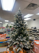 Load image into Gallery viewer, Bethlehem Lights 5’ Flocked 2-in-1 Heritage Tree