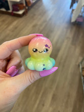 Load image into Gallery viewer, Octopus Mini Foam Squishy