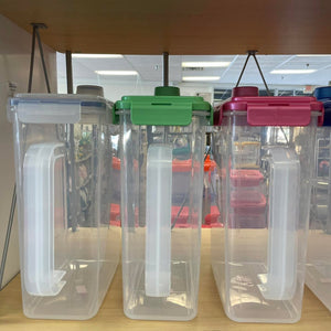 Lock & Lock Pitcher 4.2 qt with twist cap