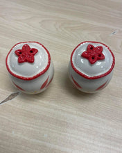 Load image into Gallery viewer, Temp-tations Old World Red Salt &amp; Pepper shaker set