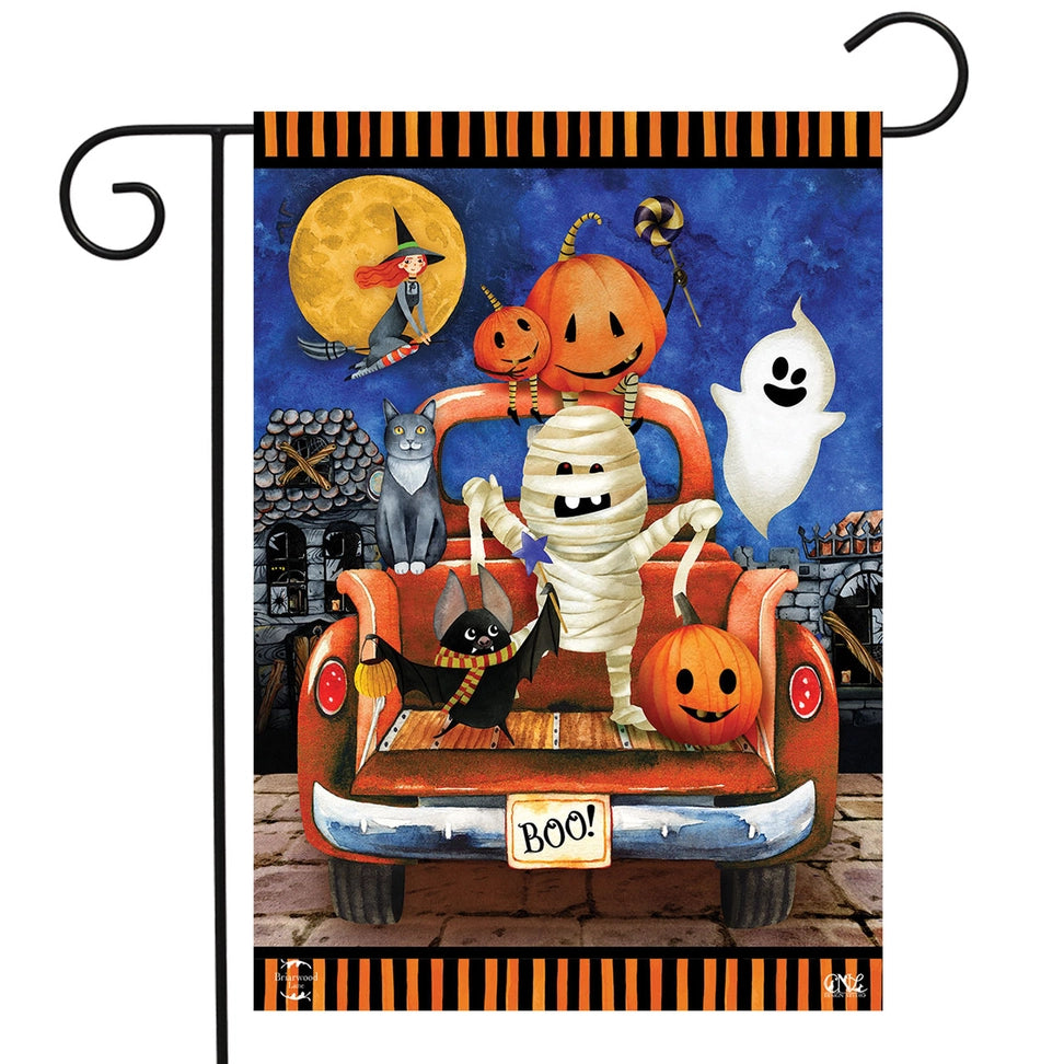 Briarwood Lane Haunted Pickup Halloween Garden Flag