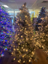 Load image into Gallery viewer, Bethlehem Lights 6.5&#39; Incandescent Flocked Pine Tree w/ Clear Lights