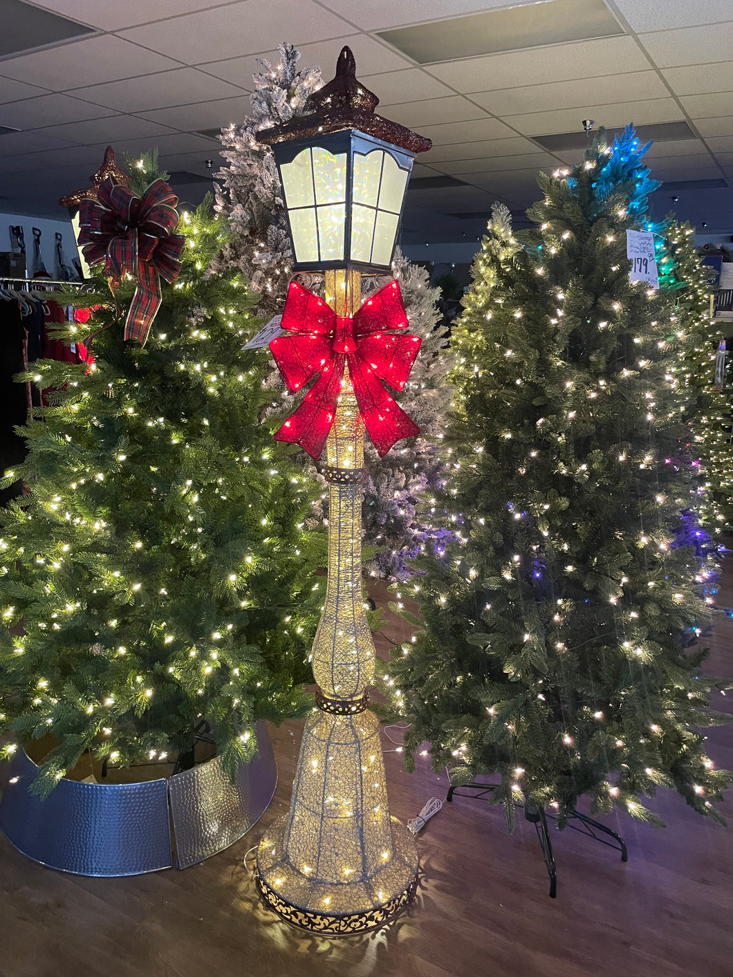 7' Glitter Twinkling Bronze/Gold Lamp Post w/ 150 LED Lights (Indoor/Outdoor)