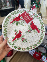 Load image into Gallery viewer, 2-Pack Christmas Patterned Heat-Resistant Round Trivets