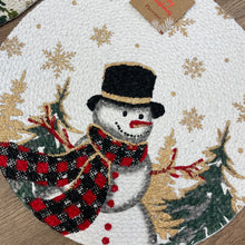 Load image into Gallery viewer, Christmas Cotton Braided 14-Inch Round Placemat