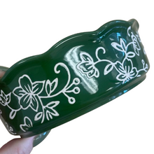 Load image into Gallery viewer, Temp-tations Mini Pie Plate w/ Gift Box