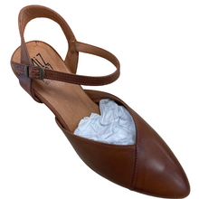 Load image into Gallery viewer, Miz Mooz Alina Leather Pumps
