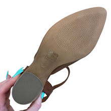 Load image into Gallery viewer, Miz Mooz Alina Leather Pumps
