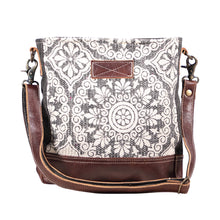 Load image into Gallery viewer, Myra Bag Freaky Shoulder Bag