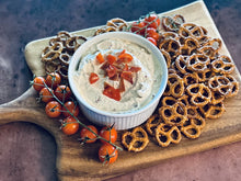 Load image into Gallery viewer, Carmie&#39;s Kitchen Bleu Cheese, Bacon &amp; Tomato Dip Mix