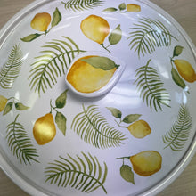 Load image into Gallery viewer, Temp-tations 9" Lemon Palm Covered Round Baker Dish