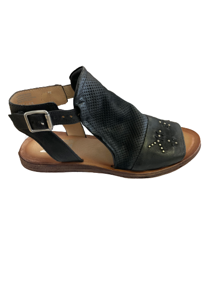 【THE MOZZ】Strap Sandals Miz Mooz Aster Women's Leather Buckle Strap Sandal | Simons