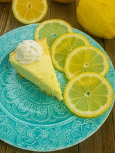Load image into Gallery viewer, Carmie&#39;s Kitchen Lemon Icebox Cheesecake Dip Mix